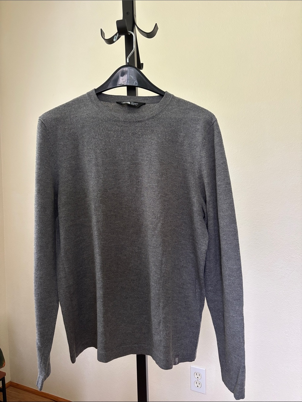 The North Face Men's Crewneck Sweater - Gray